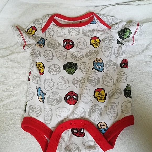 marvel kids Other - Marvel onesie 6-9month boy